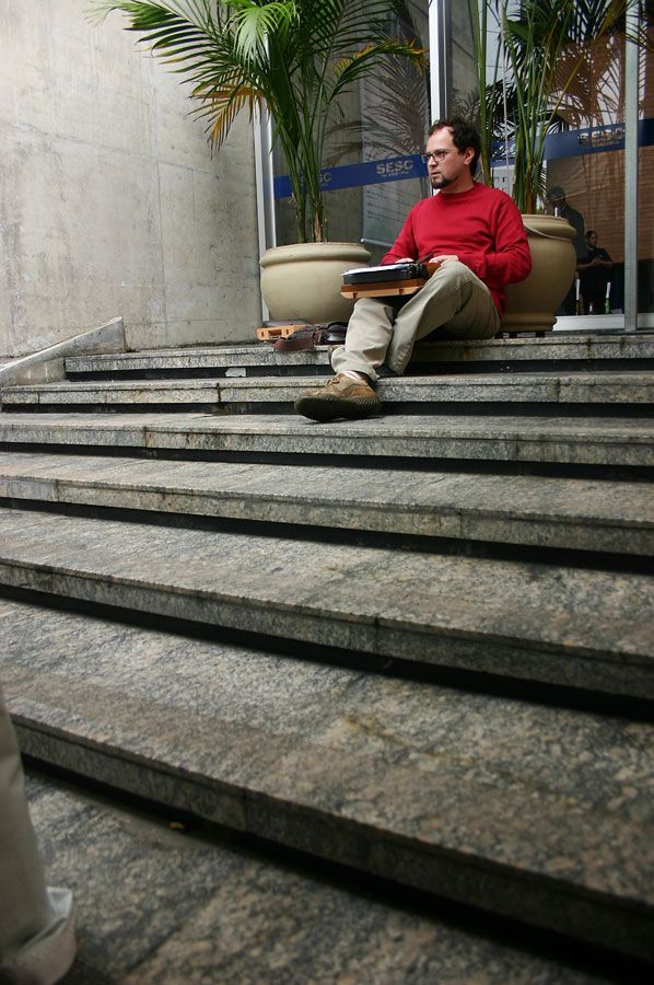 Sesc da Esquina – Curitiba, Brasil | 2009. Registro por Christiano Montiani.